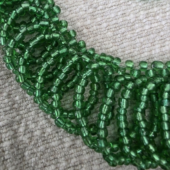 Green Glass Seed Bead Collar Necklace and Earrings Set - Picture 5 of 12